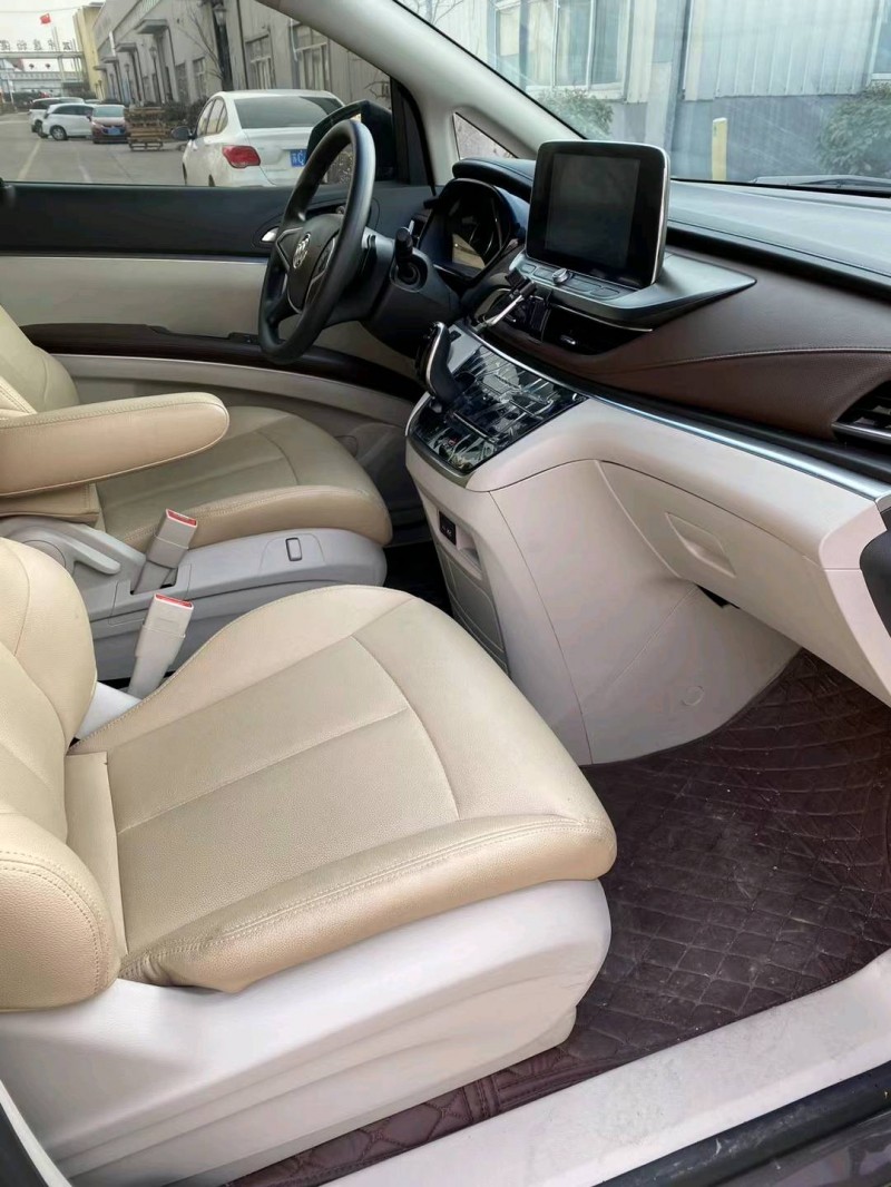 徐州21年别克GL84