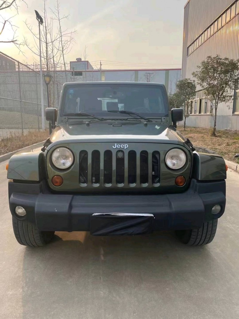 徐州09年Jeep牧馬人9