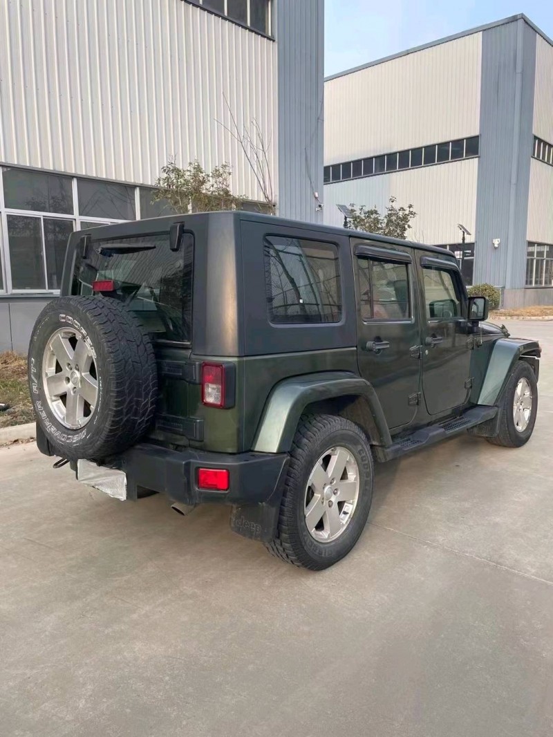 徐州09年Jeep牧馬人2