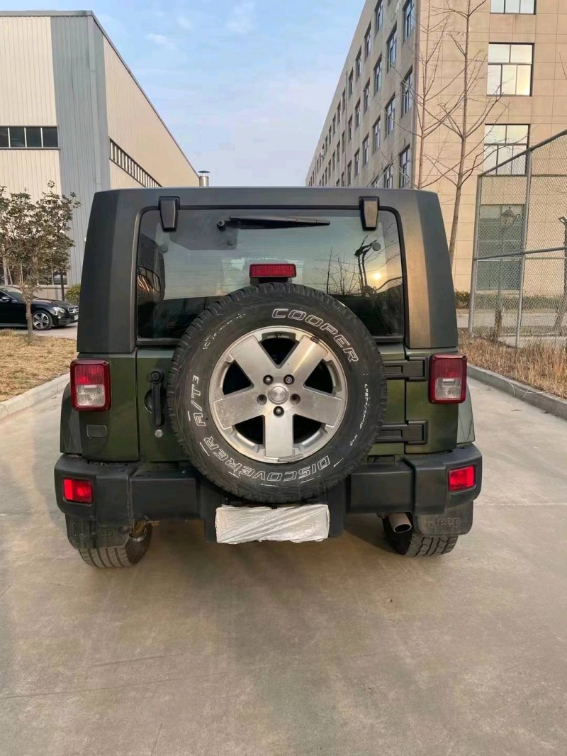 徐州09年Jeep牧馬人1