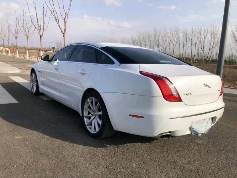 呂梁12年捷豹XJL3