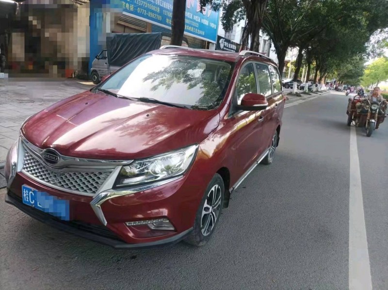 桂林18年比速汽車M32