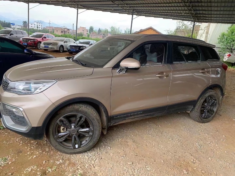深圳19年獵豹汽車CS95