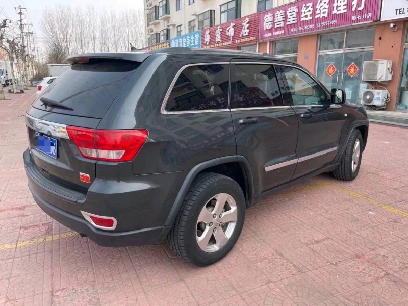 東營11年Jeep大切諾基6