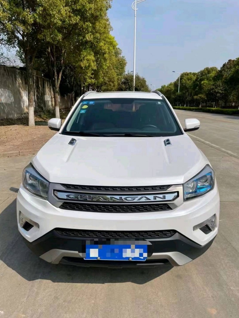 鄂州17年長安汽車CS751