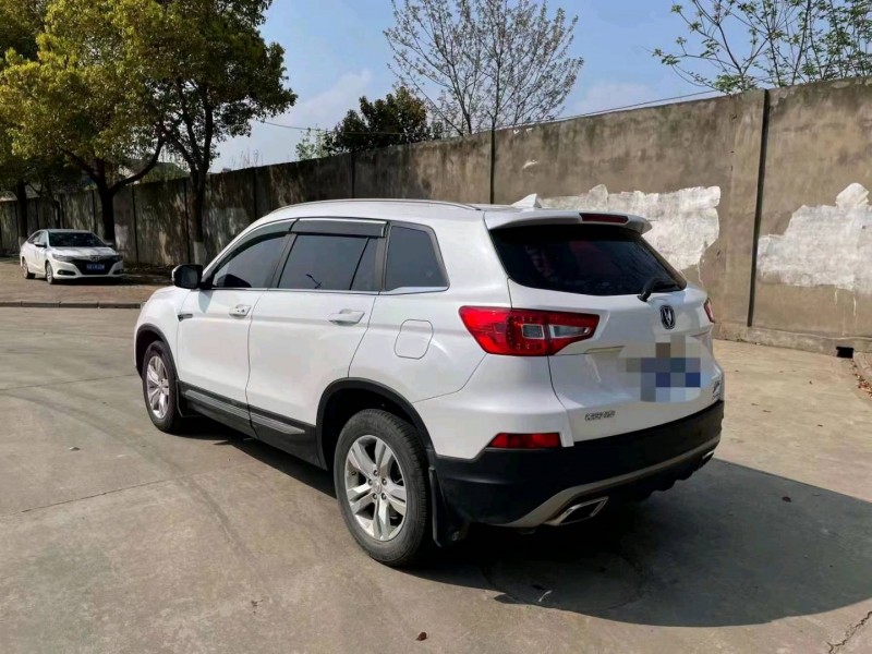 鄂州17年長安汽車CS755