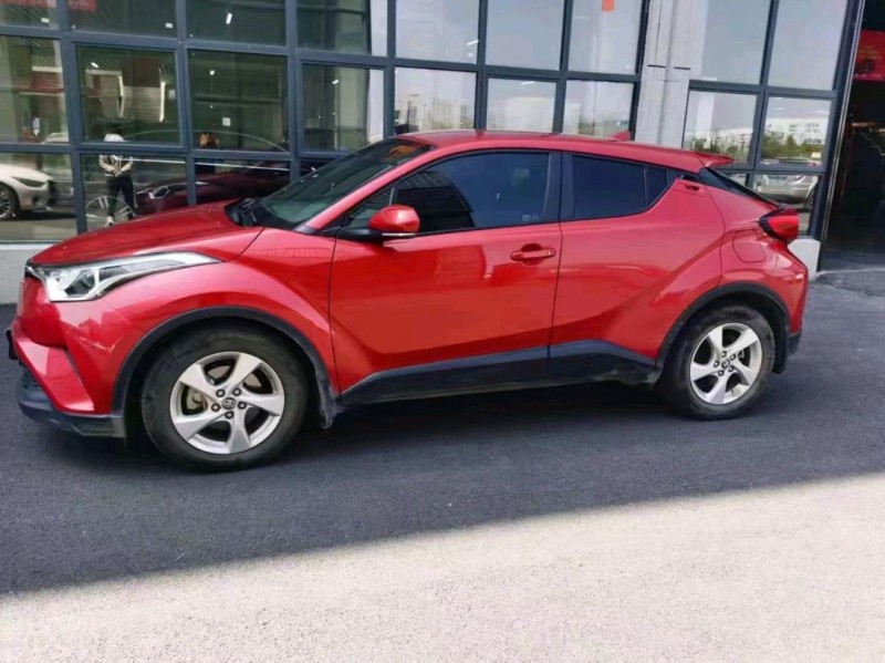 北京19年丰田CHR3