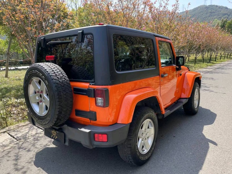 紹興12年Jeep牧馬人7