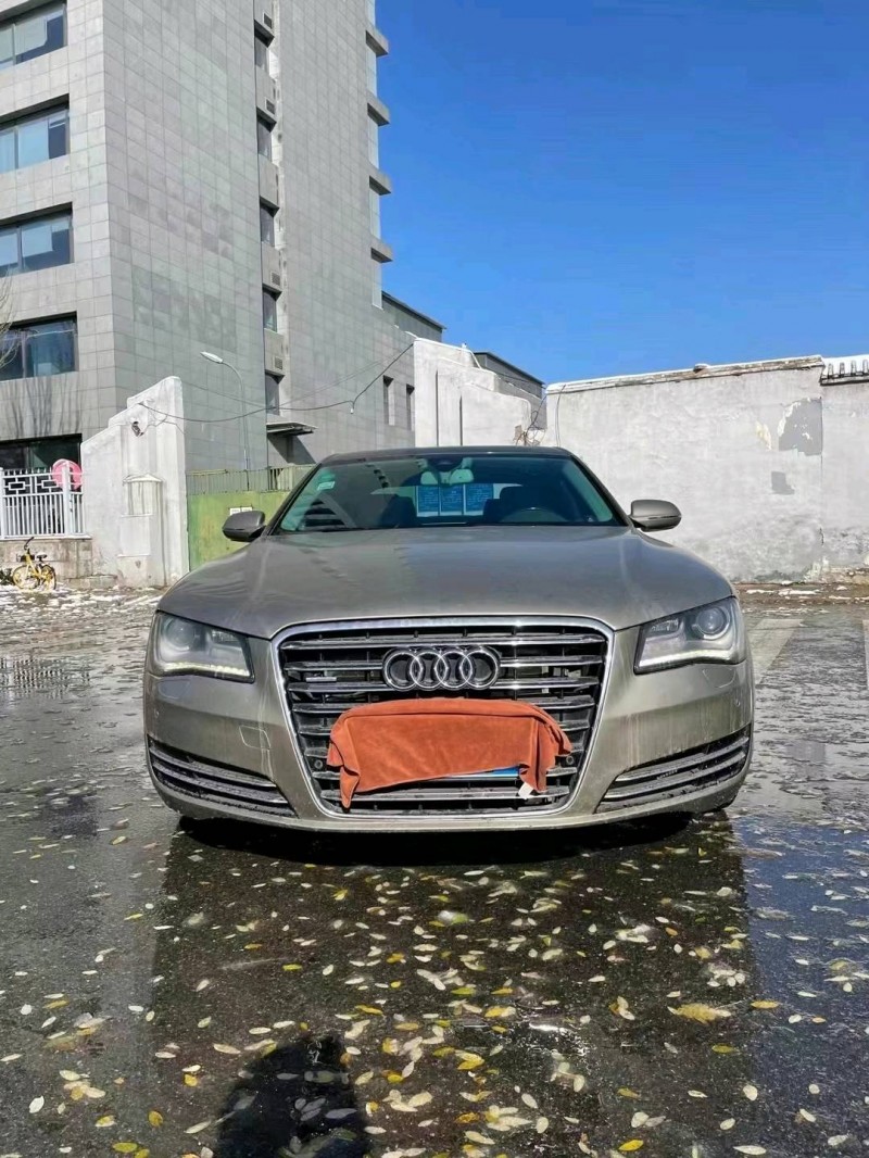 太原11年奧迪A8L1