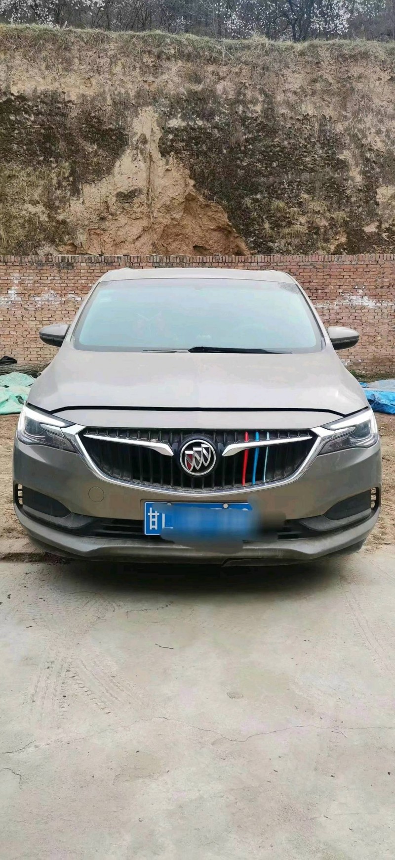 平涼19年別克GL61