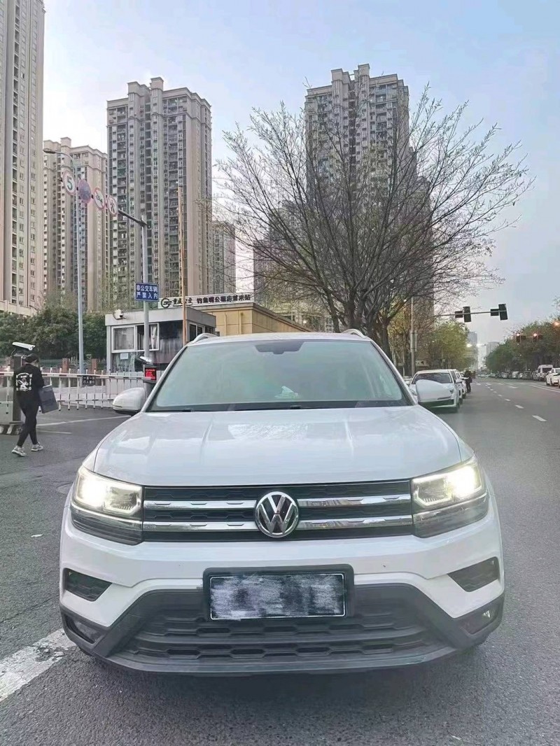 重慶19年大眾途岳1