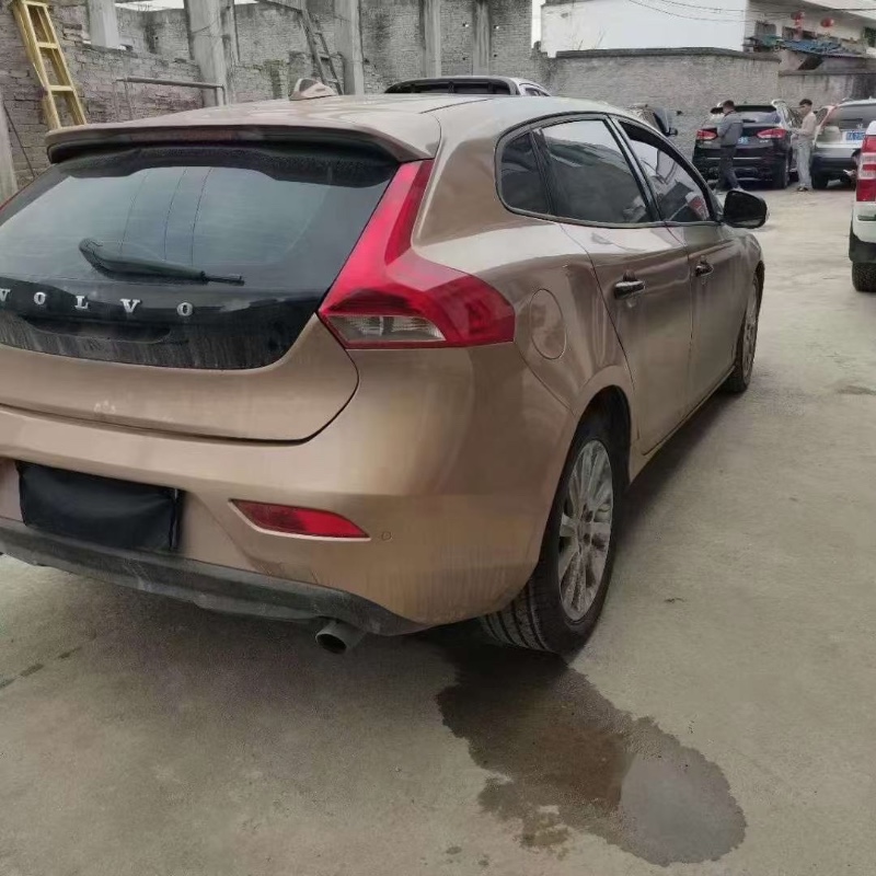 黔西南14年沃爾沃V407