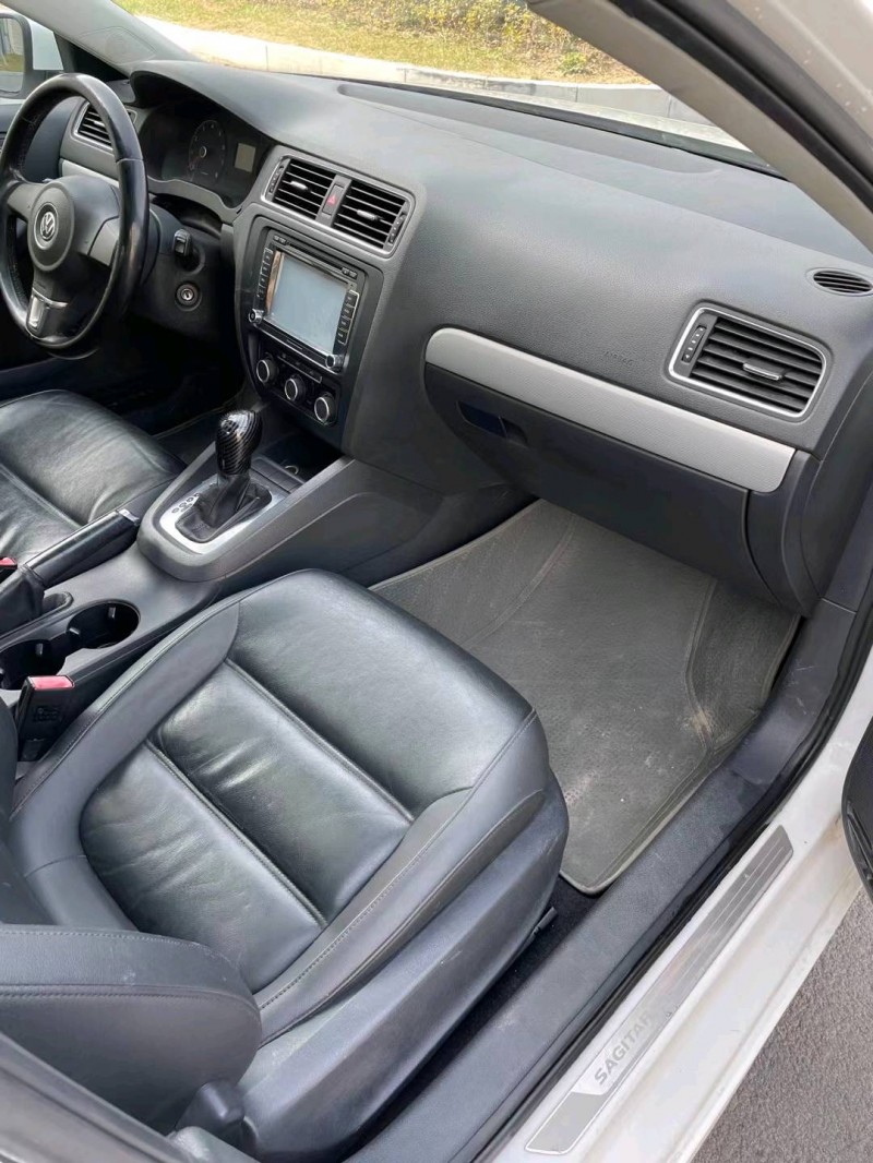 徐州14年大众速腾8