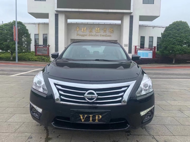 桂林15年日產天籟5