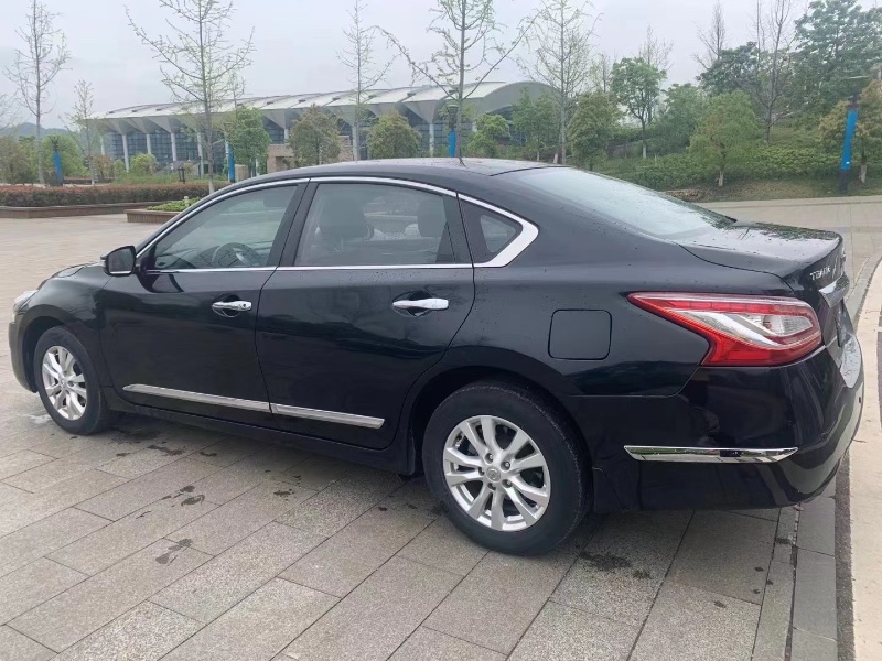 桂林15年日產天籟1