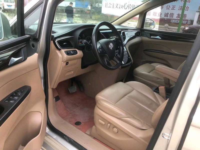 徐州17年别克GL85