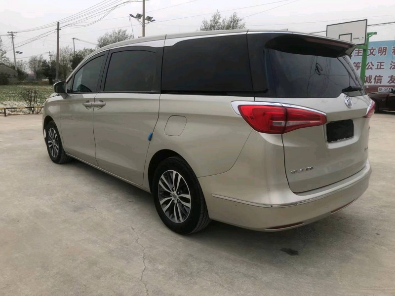 徐州17年别克GL88