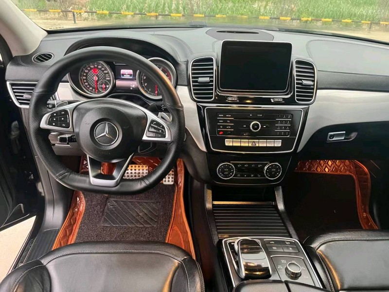 徐州16年奔驰AMG5