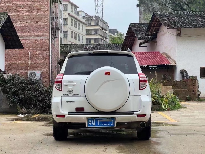 贛州09年豐田RAV42