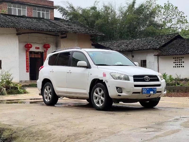 贛州09年豐田RAV44