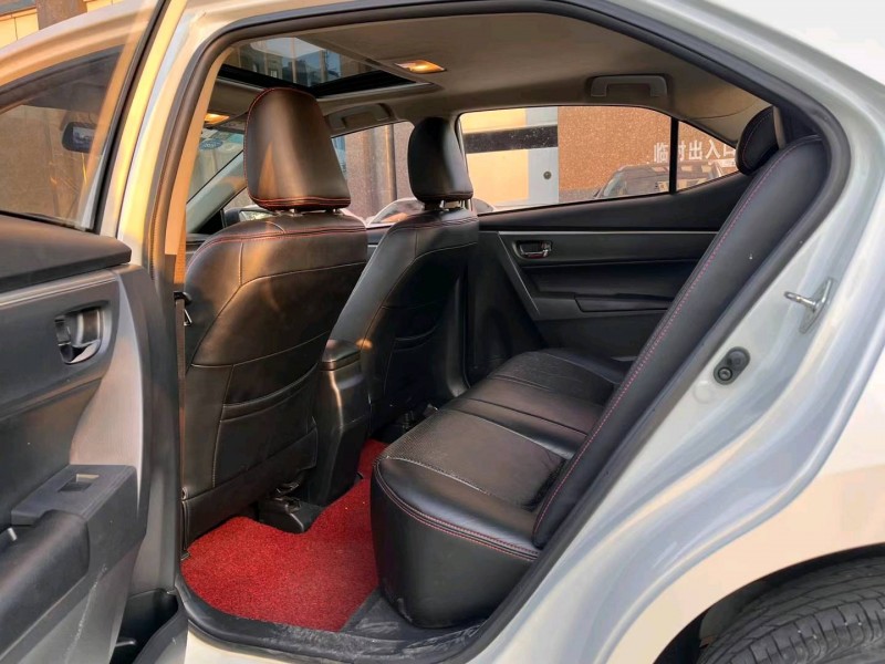 东莞17年丰田雷凌4