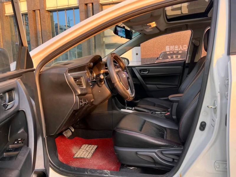 东莞17年丰田雷凌3