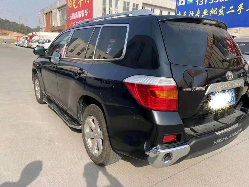 北京12年丰田汉兰达3