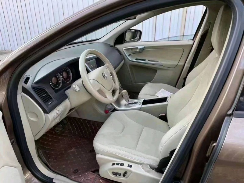 佛山11年沃爾沃XC607