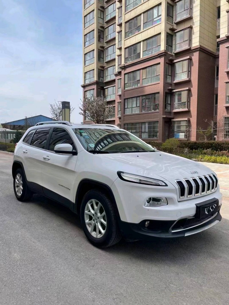 武威18年Jeep自由光3