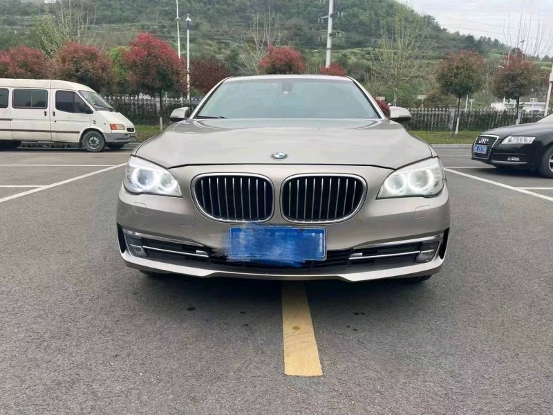 北京13年宝马7系1