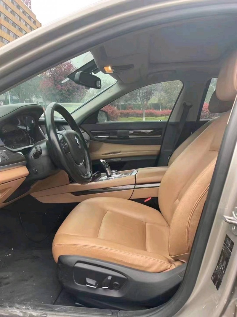 北京13年宝马7系5