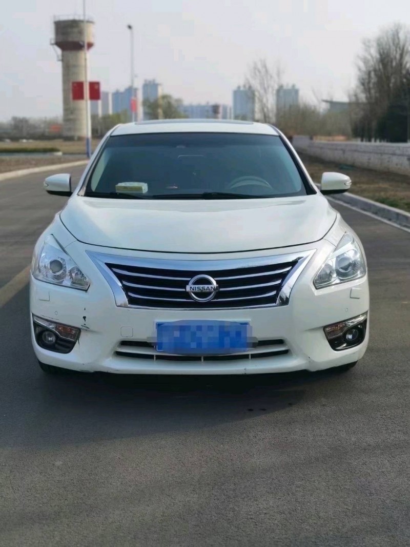 太原15年日產天籟1