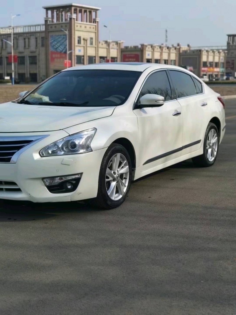 太原15年日產天籟2
