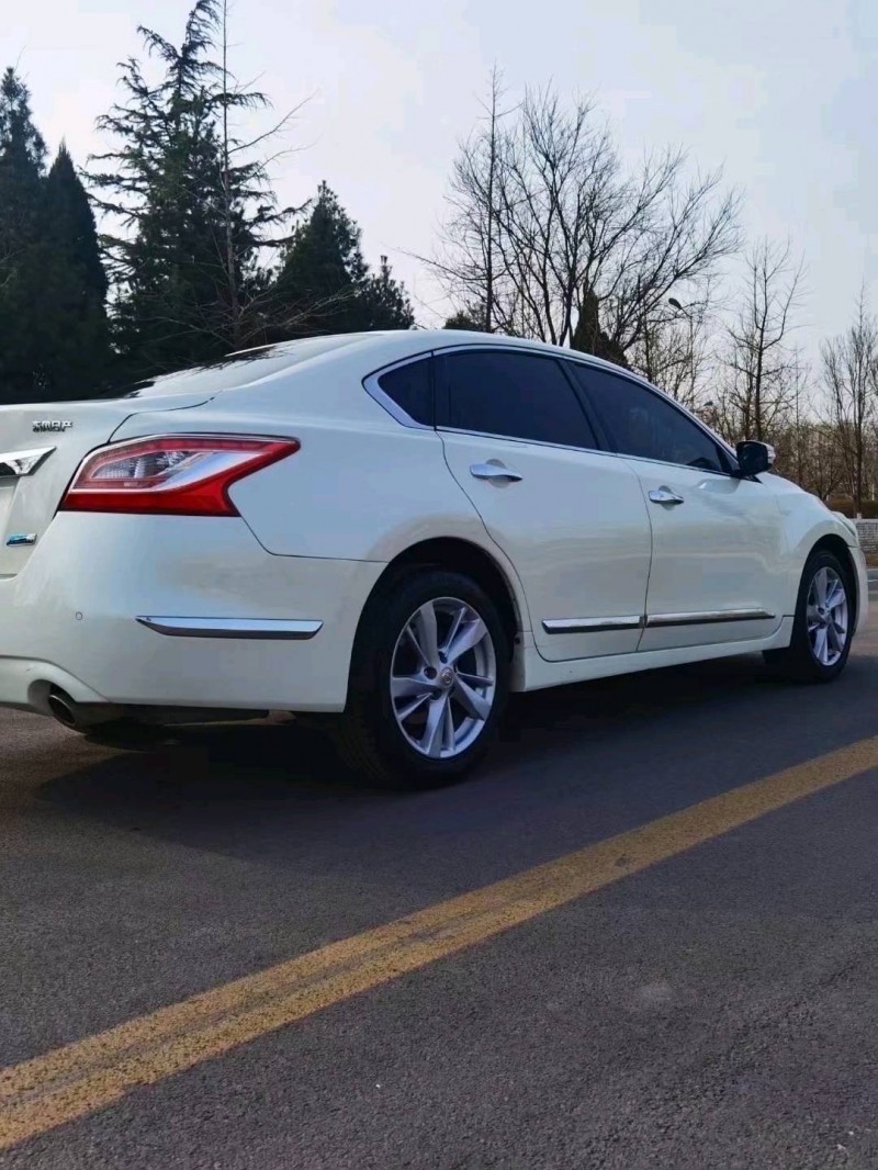 太原15年日產天籟6
