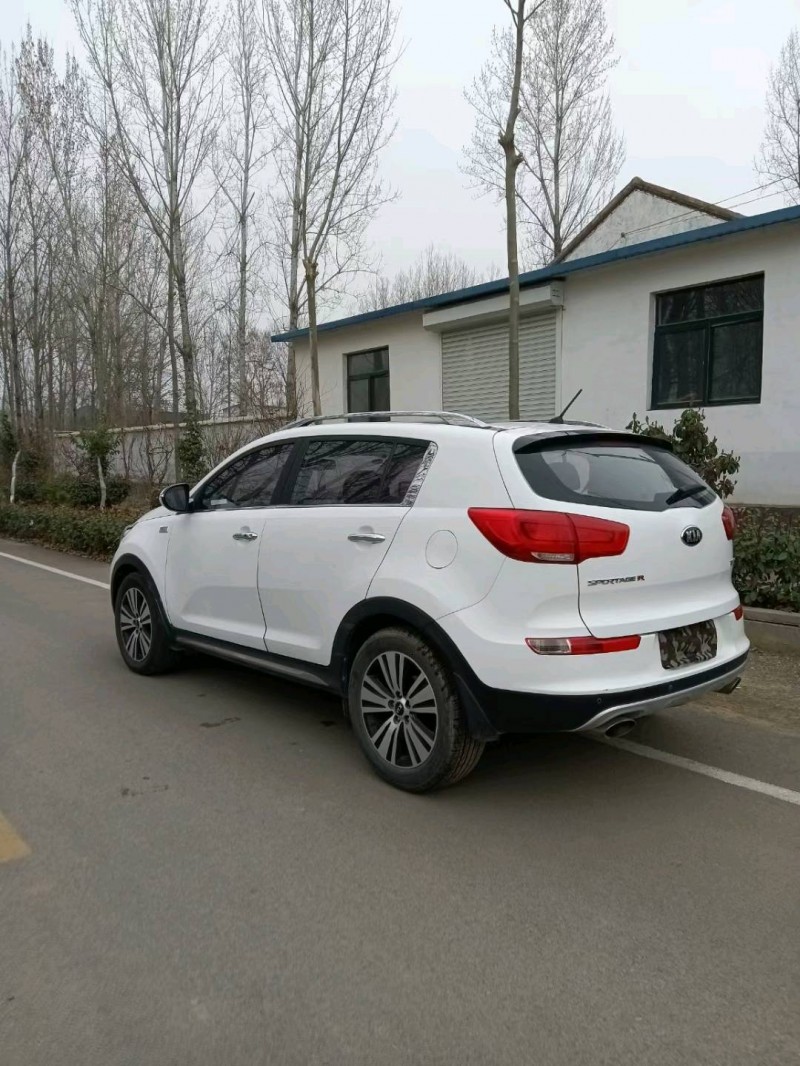 濟南15年起亞智跑7