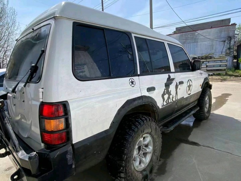 臨沂15年獵豹汽車CS62