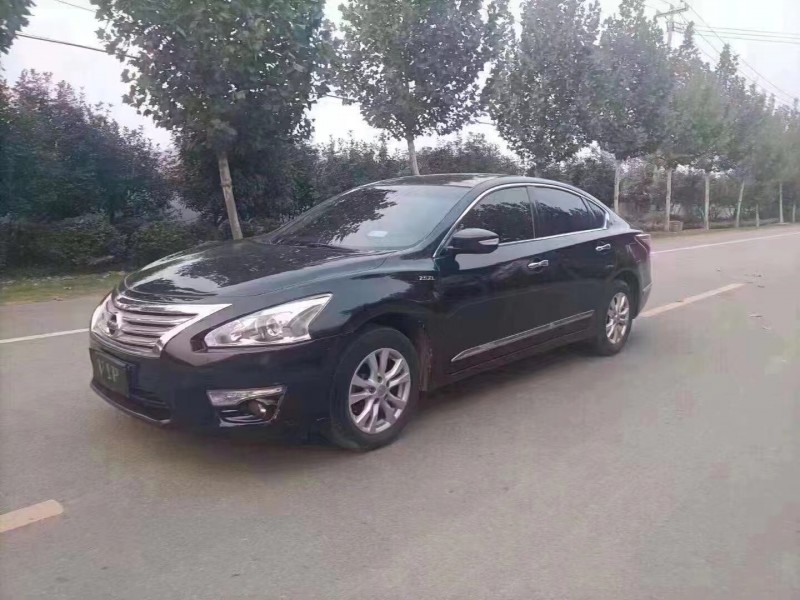 徐州14年日產天籟3