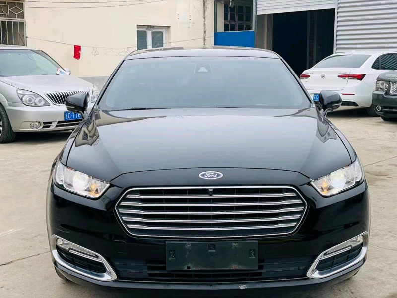 徐州17年福特金牛座1