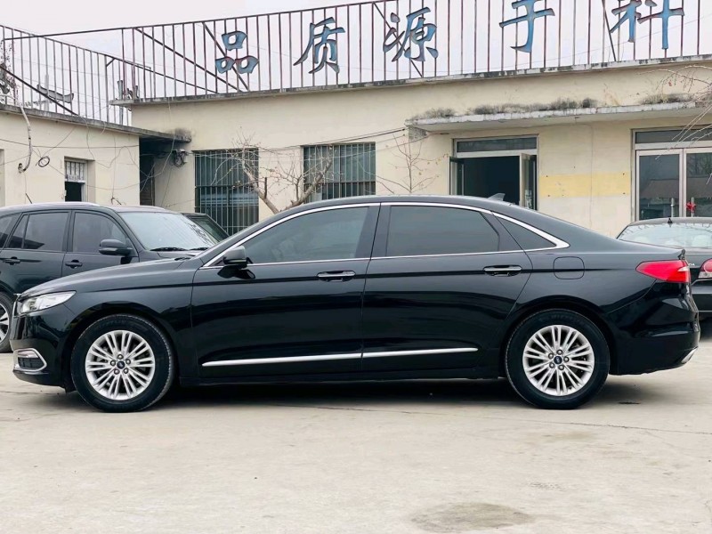 徐州17年福特金牛座6