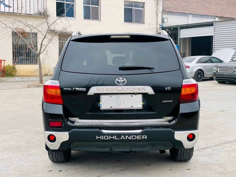 徐州11年丰田汉兰达6