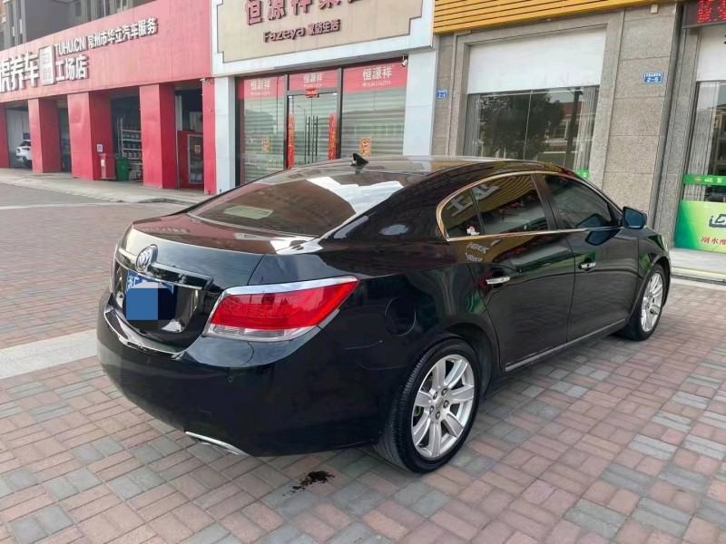 苏州11年别克君越9