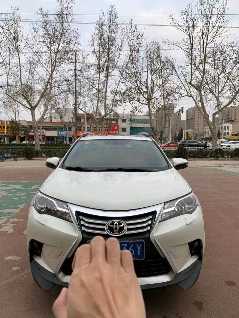 聊城16年豐田RAV4榮放1