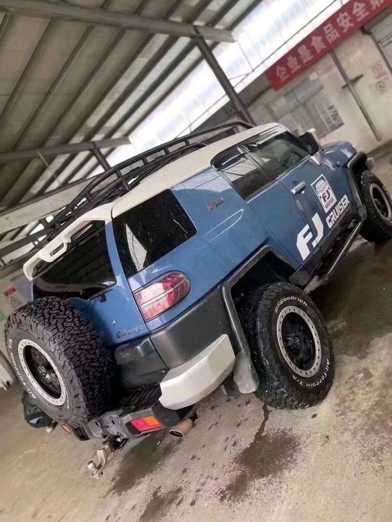 東營12年豐田FJ4