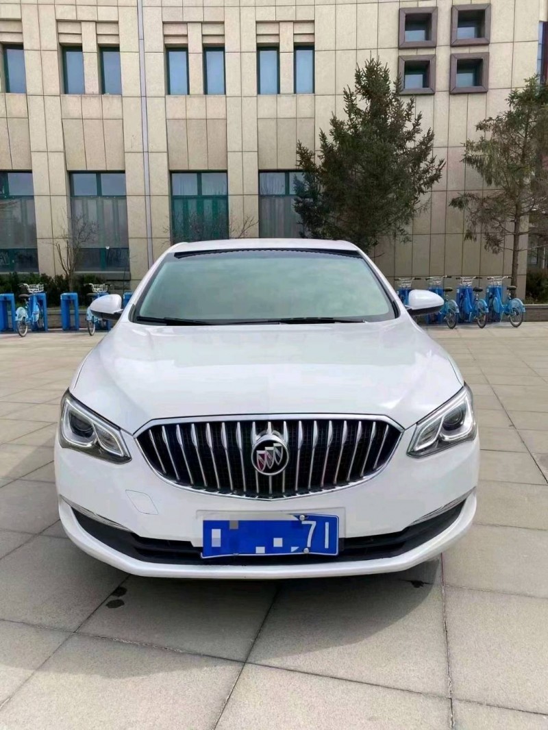 北京18年别克英朗1