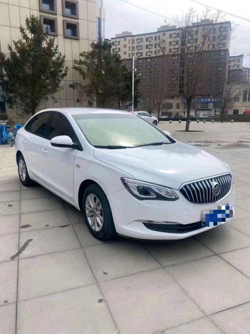 北京18年别克英朗2