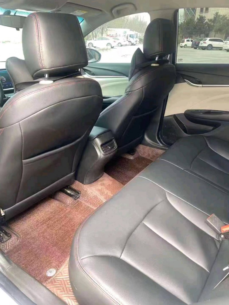 北京18年别克英朗4