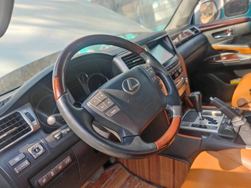 石家庄14年雷克萨斯LX5