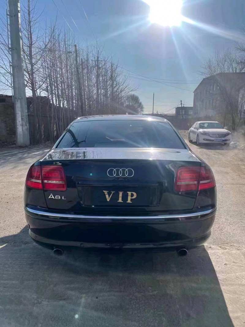 沈陽10年奧迪A8L3