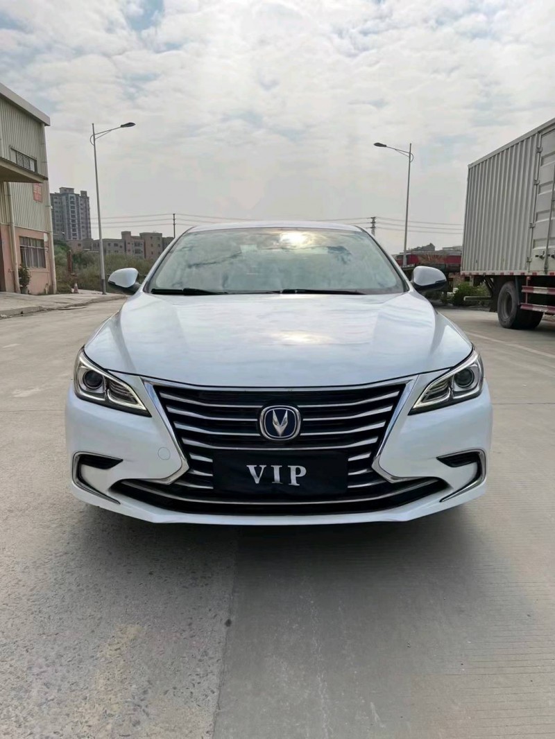 东莞18年长安汽车睿驰CC3