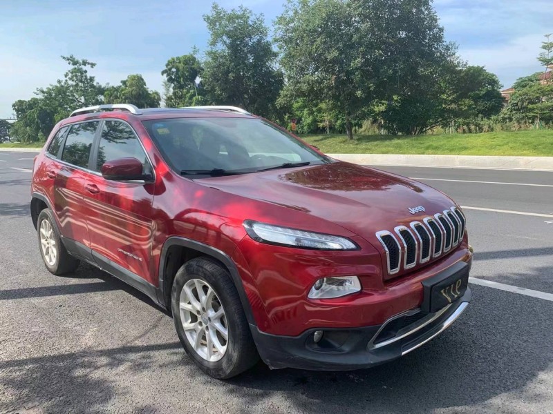 廣州17年Jeep自由光2
